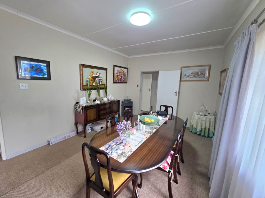 To Let 4 Bedroom Property for Rent in Hospitaalheuwel Free State